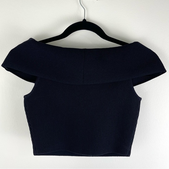 Babaton Sculpt Knit Off the Shoulder Top, Medium, Black Cropped Sweater, Aritzia - Picture 5 of 13